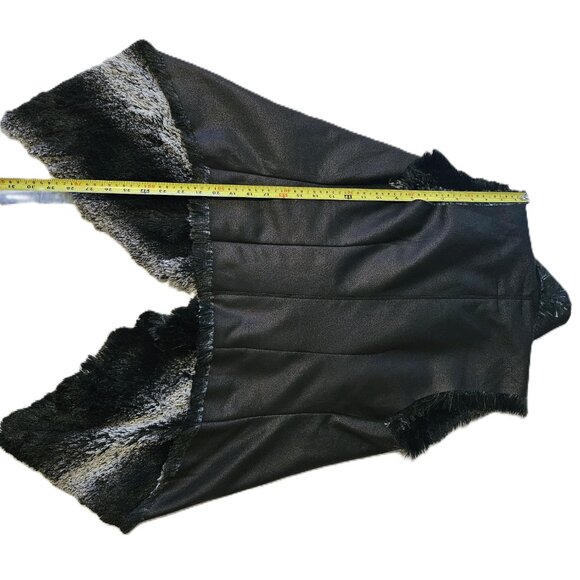 DOLCE CABO, Faux Fur Vest, Medium, Black, White & Grey - Picture 4 of 8